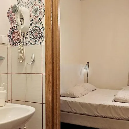 Couette-café Helvetia - Private Rooms&apartments *