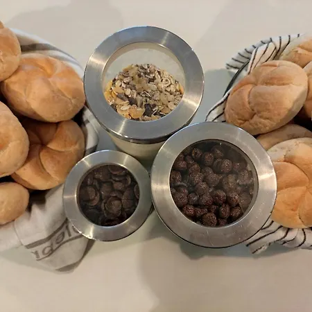 Helvetia - Private And Bed & Breakfast *