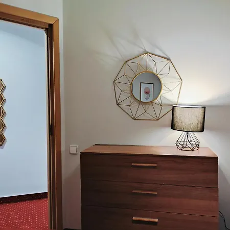 Helvetia - Private Rooms&apartments Couette-café *