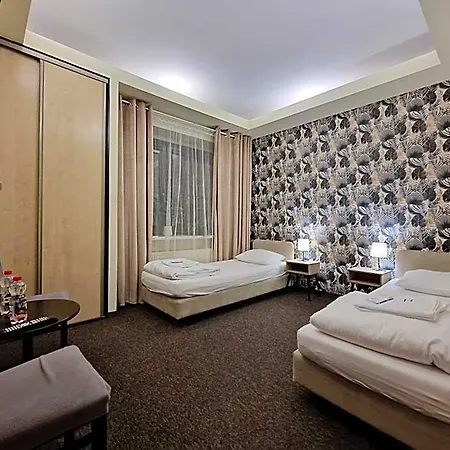 Helvetia - Private And Warszawa