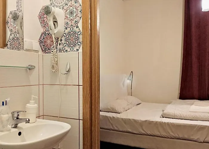 Panzió Helvetia - Private And *