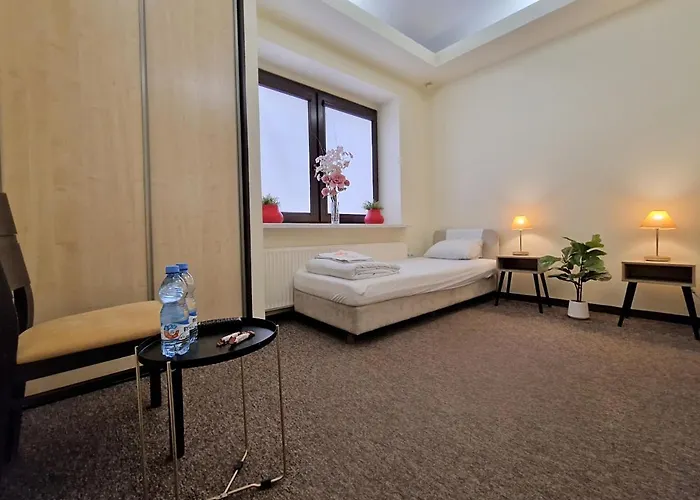 Helvetia - Private And Panzió Varsó